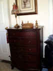 chest of drawers.jpg (80013 bytes)