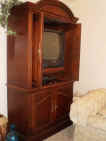 entertainment center.jpg (38679 bytes)