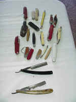 pocketknives.jpg (46613 bytes)