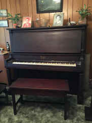 piano.jpg (79672 bytes)