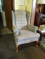 wing chair.jpg (160828 bytes)