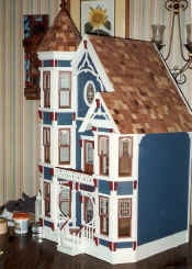 doll house.jpg (241565 bytes)