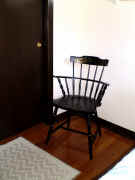 windsor chair.jpg (36300 bytes)