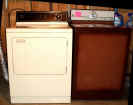 washer & dryer.jpg (41556 bytes)