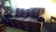 loveseat.jpg (51625 bytes)