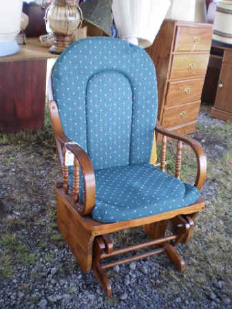 blue rocker.jpg (112145 bytes)